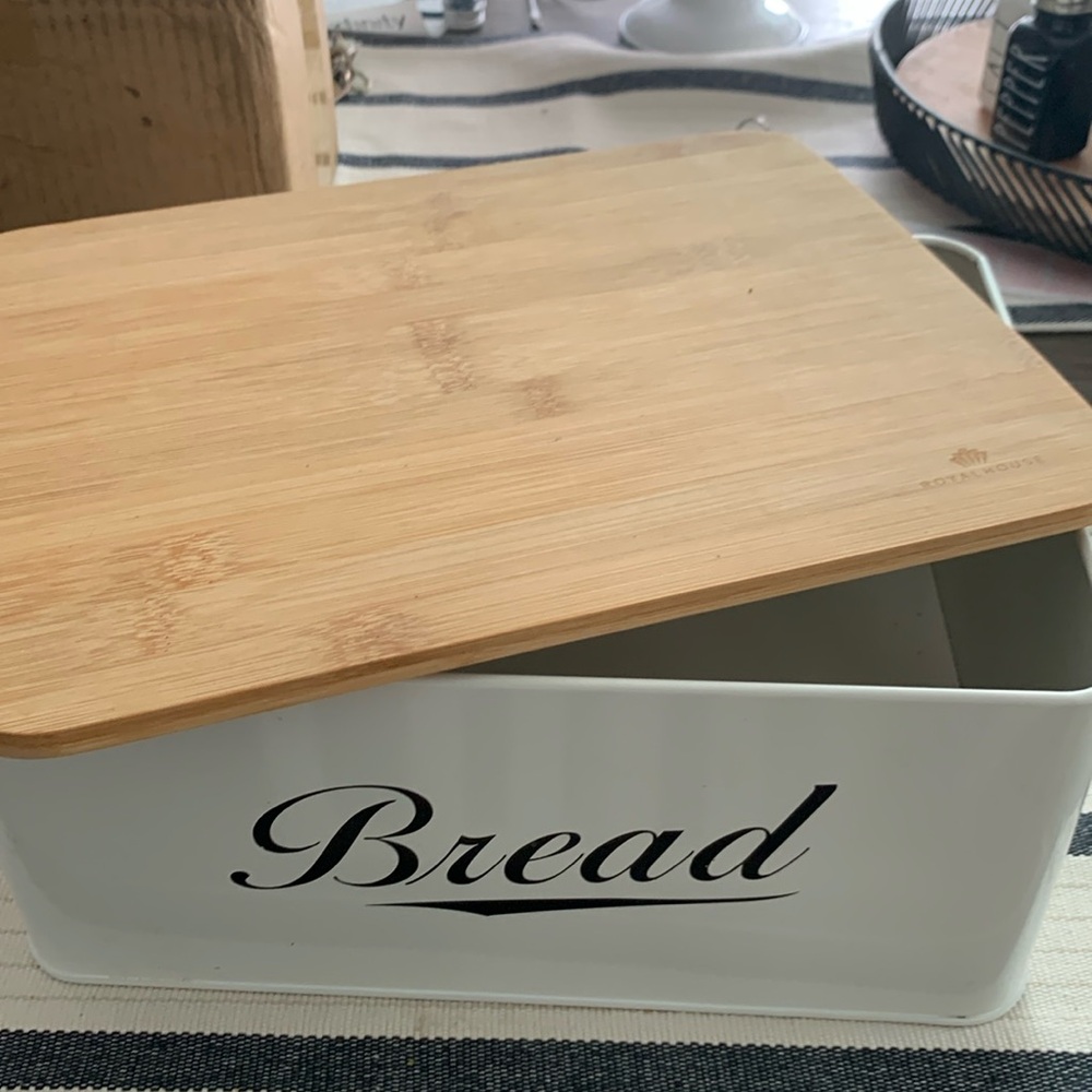 Farmhouse breadbox